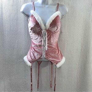 Avidlove ladies Pink Velvet Chemise with White Trim size large (NWT)